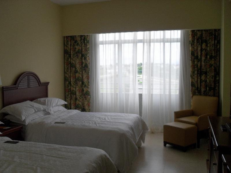 Gran Evenia Bijao Hotel Santa Clara  Ngoại thất bức ảnh A room at the hotel