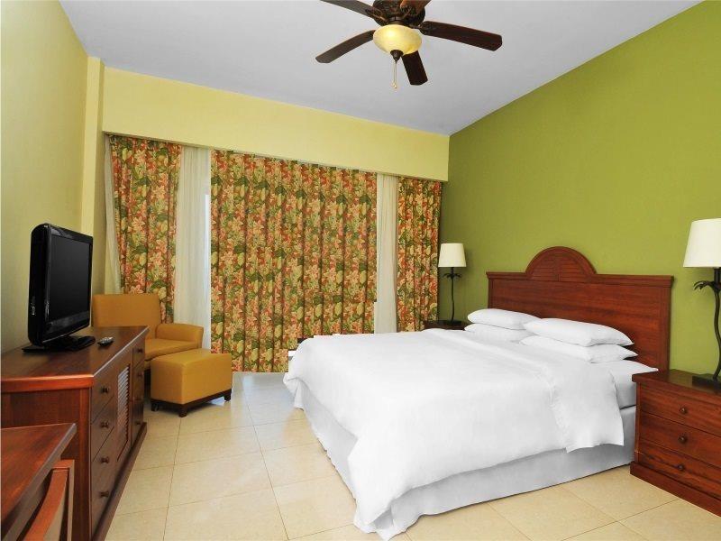 Gran Evenia Bijao Hotel Santa Clara  Ngoại thất bức ảnh A bedroom at the Hilton San Francisco Airport