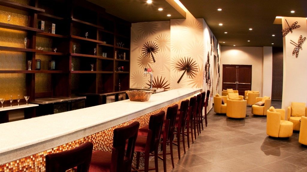 Gran Evenia Bijao Hotel Santa Clara  Ngoại thất bức ảnh The bar at the lounge